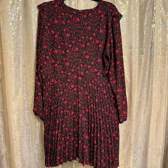 Express Black Red Rose Floral Pleated Long Sleeve V Neck Dress XL - Picture 2 of 11